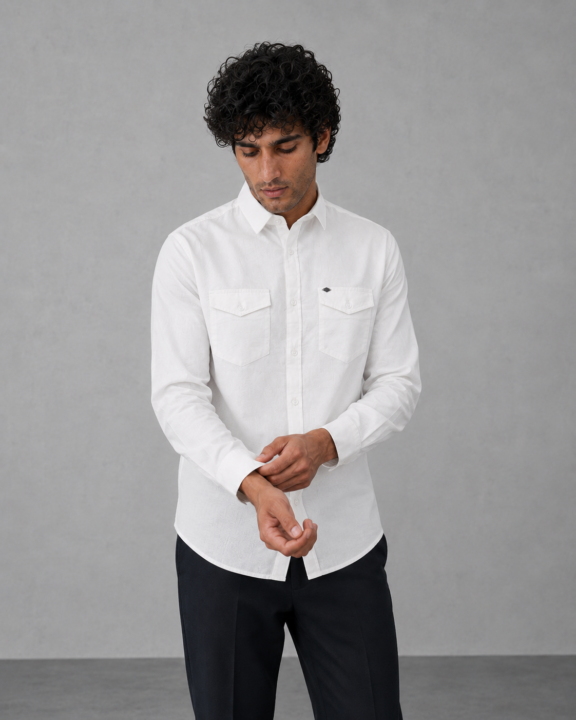 White Cotton Dual Pockets Linen Shirt