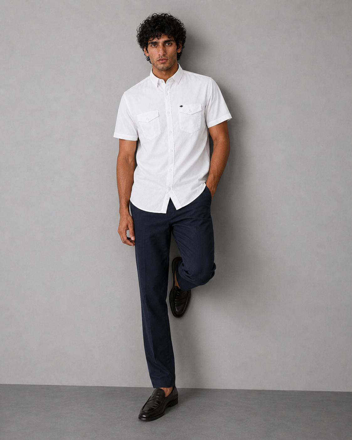 White Cotton Linen Double-Pocket Shirt – Half Sleeve