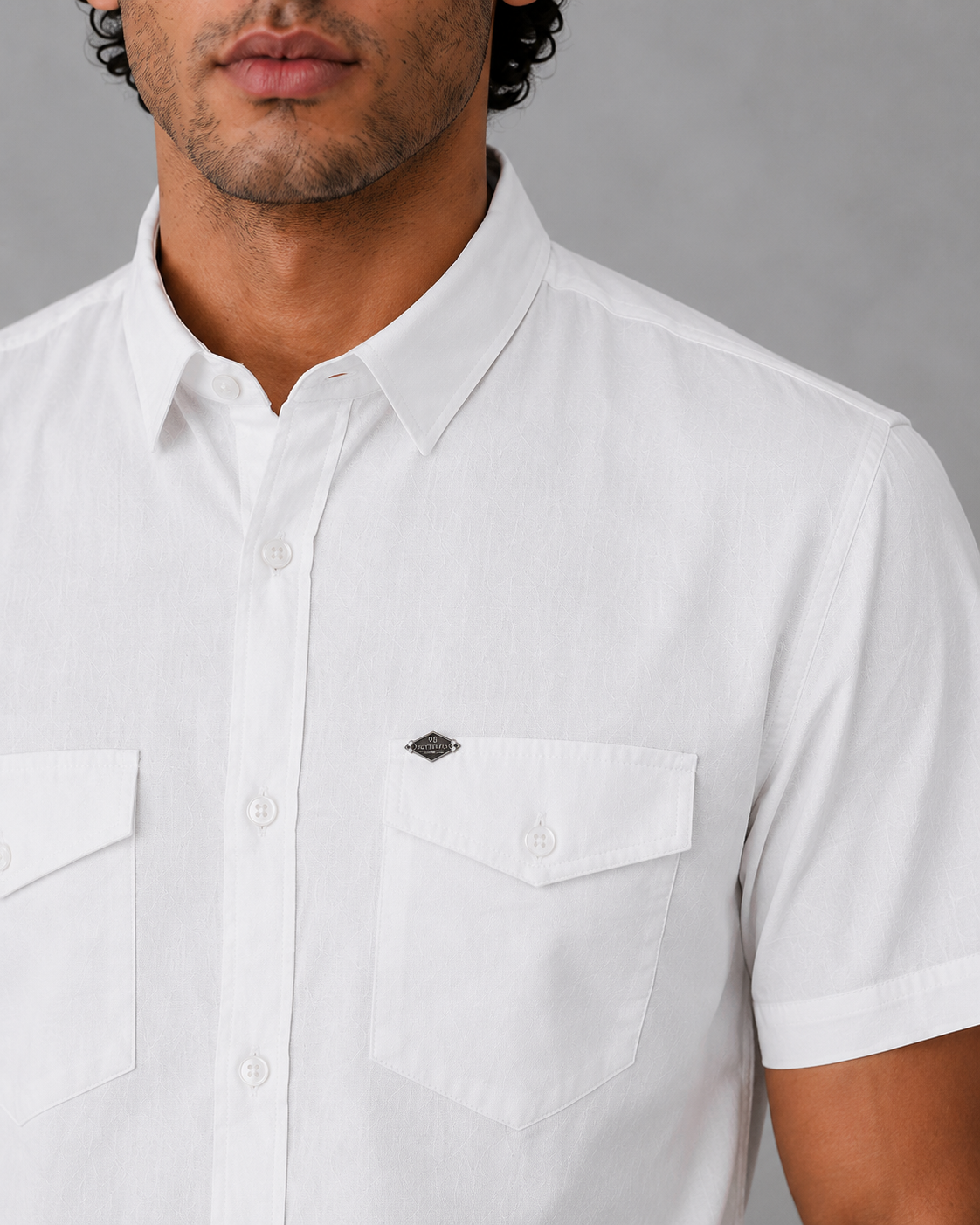 White Cotton Linen Double-Pocket Shirt – Half Sleeve